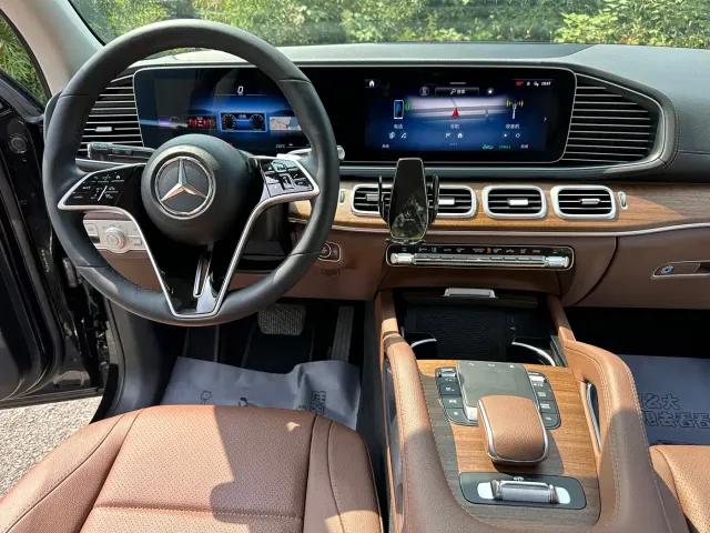 Mercedes-Benz GLE-Class — Фото автомобиля 9