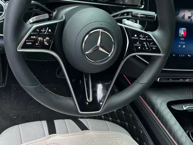 Mercedes-Benz E-Class — Фото автомобиля 9