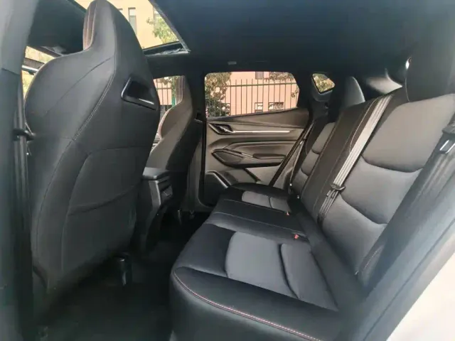 Changan X5 Plus — Фото автомобиля 6