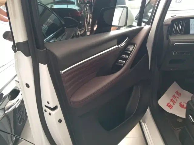 GAC Trumpchi M8 — Фото автомобиля 7