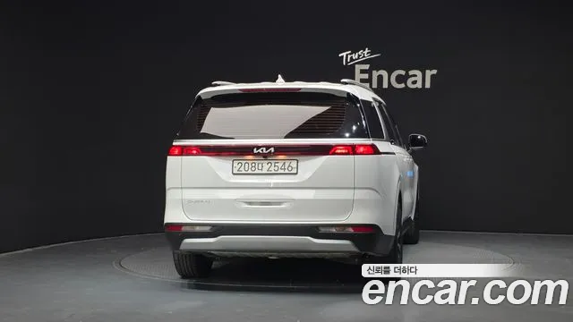 Kia Canival Carnival 4 поколение 9 мест Prestige — Фото автомобиля 4