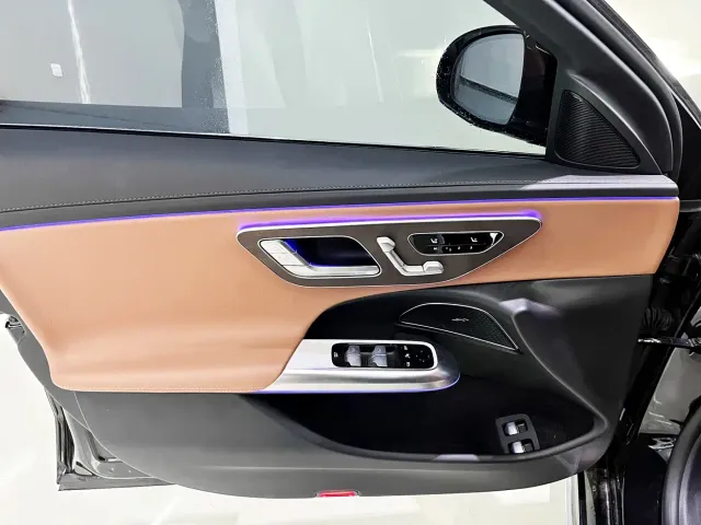 Mercedes-Benz E-Class — Фото автомобиля 14