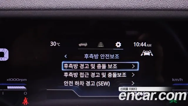 KG_Mobility_Ssangyong Torres Torres Бензин 1.5 2WD — Фото автомобиля 13