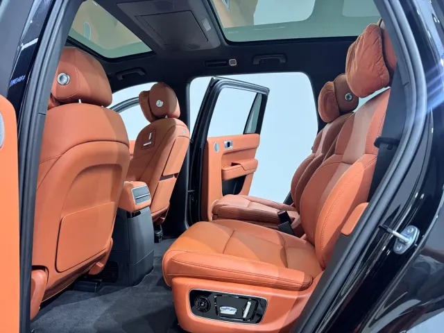 Li Auto L9 — Фото автомобиля 10