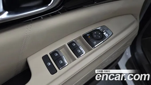 Kia Carnival Generation 4 — Фото автомобиля 27