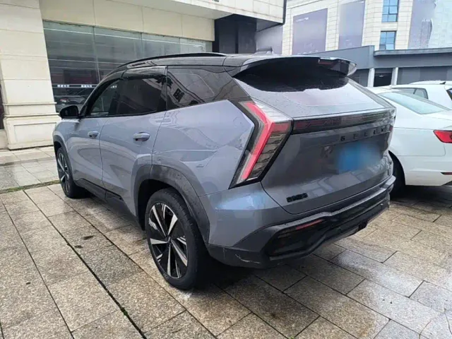 Geely Boyue L — Фото автомобиля 4