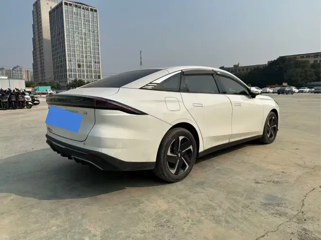 Geely Galaxy L6 — Фото автомобиля 7