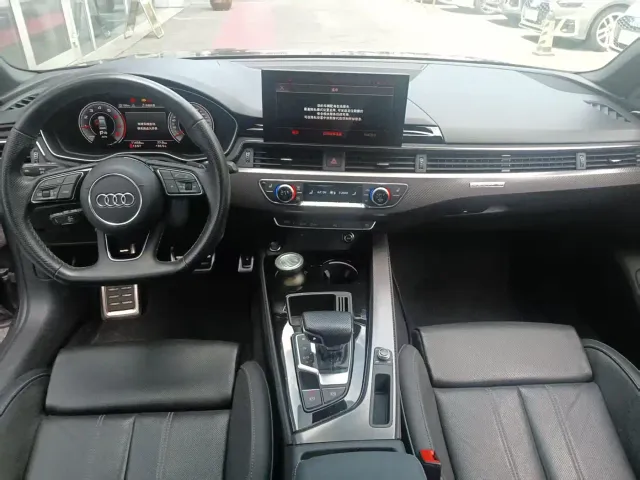 Audi A4L — Фото автомобиля 5