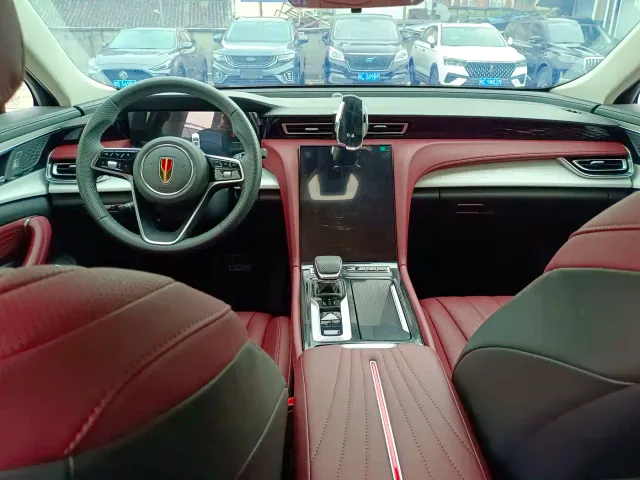 Hongqi H5 — Фото автомобиля 7