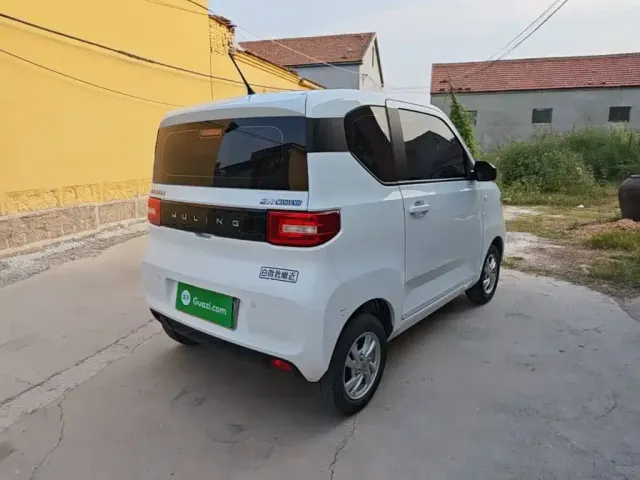 Wuling Hongguang Mini EV — Фото автомобиля 6