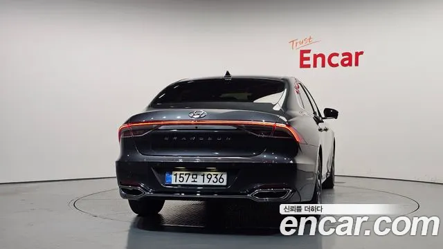 Hyundai Grandeur Grandeur (New) Hybrid — Фото автомобиля 4