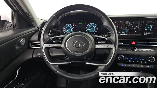 Hyundai AVANTE Avante (CN7) — Фото автомобиля 13