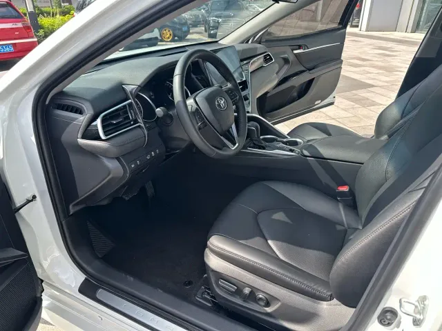 Toyota Camry — Фото автомобиля 9