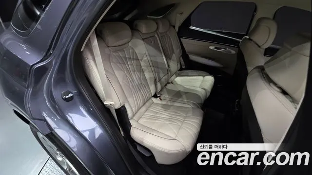 Genesis GV70 — Фото автомобиля 16