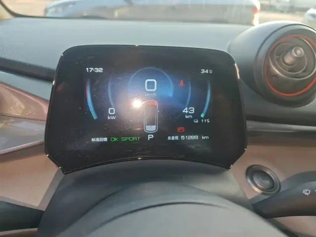 BYD Dolphin 2021 Model 405km Fashion Edition — Фото автомобиля 7