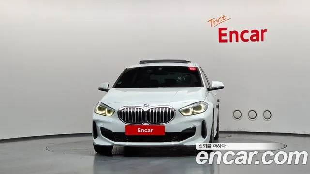 BMW 1 Series F40 — Фото автомобиля 3