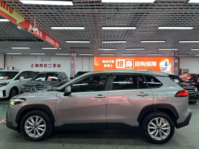 Toyota Corolla Cross — Фото автомобиля 3
