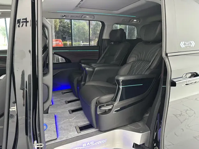 GAC Trumpchi M8 — Фото автомобиля 10