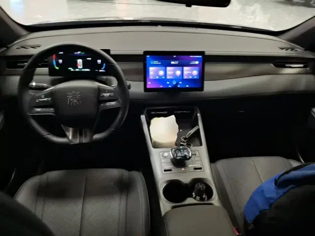 BYD Qin PLUS — Фото автомобиля 9
