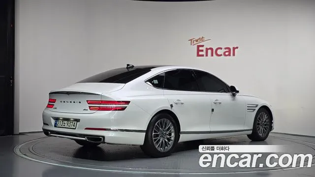 Genesis G80 RG3 — Фото автомобиля 2