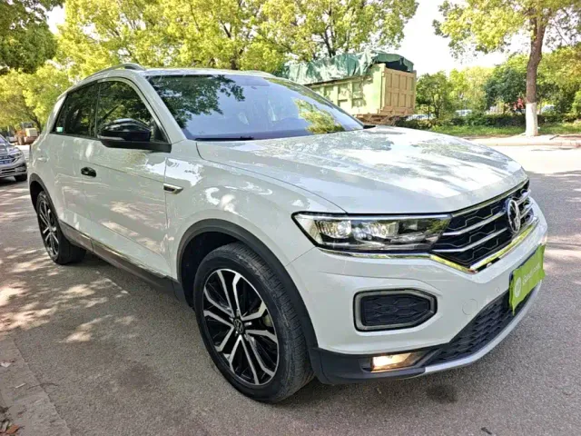Volkswagen T-Roc — Фото автомобиля 21