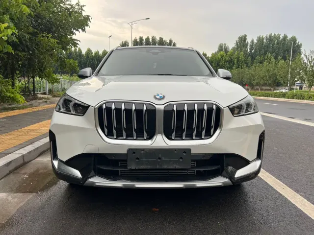 BMW X1 — Фото автомобиля 2