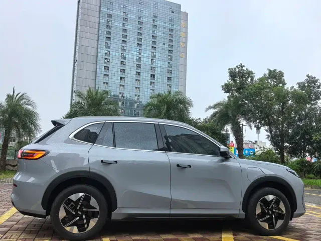 Geely Galaxy E5 — Фото автомобиля 16
