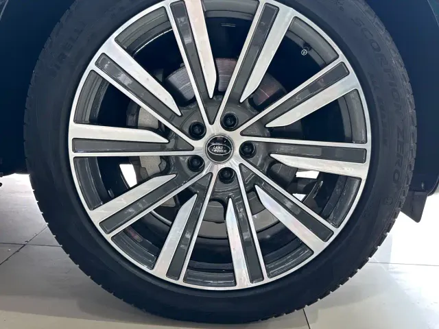 Land Rover Range Rover — Фото автомобиля 15