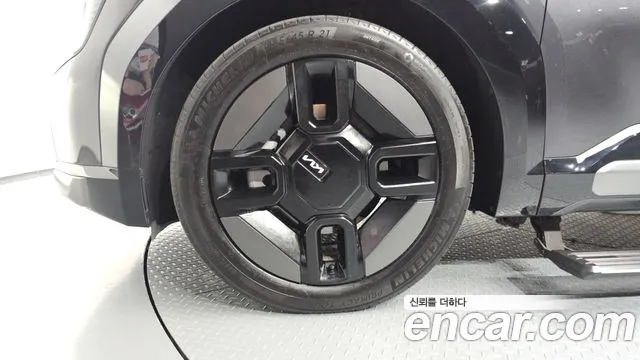 Kia EV9 — Фото автомобиля 5
