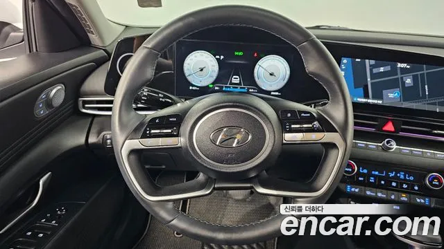 Hyundai Avante CN7 — Фото автомобиля 13