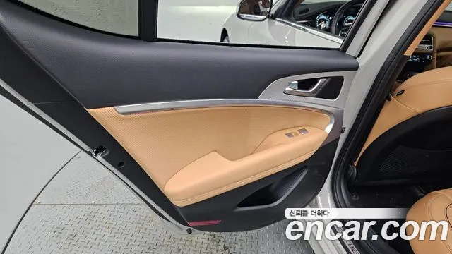Genesis G70 New — Фото автомобиля 14