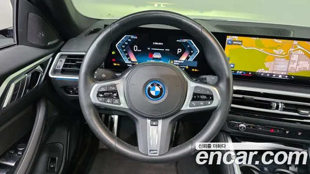BMW i4 — Фото автомобиля 19
