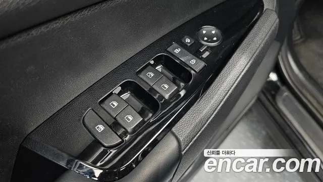 Kia Sportage Sportage 5-е поколение Бензин 1.6 турбо 2WD — Фото автомобиля 25