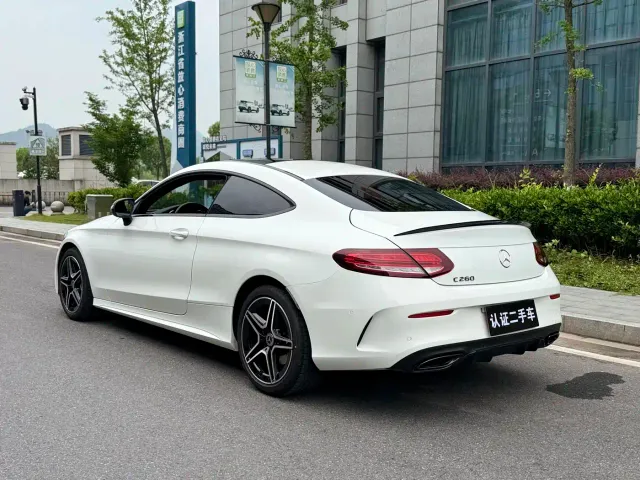 Mercedes-Benz C-Class — Фото автомобиля 5