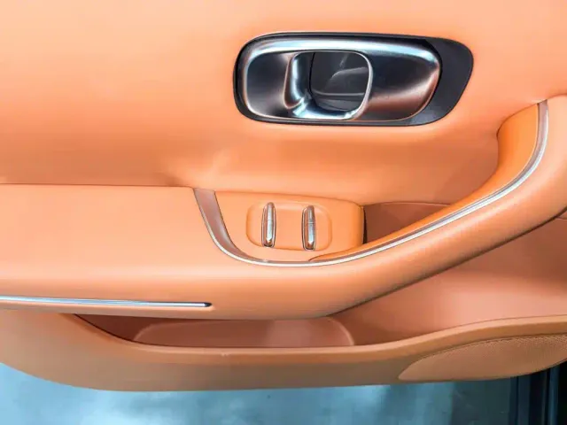 Leapmotor C10 — Фото автомобиля 20