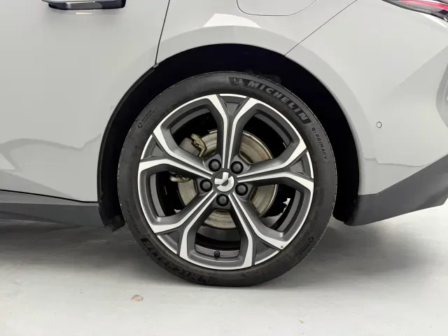 Nio ET5 Touring — Фото автомобиля 13