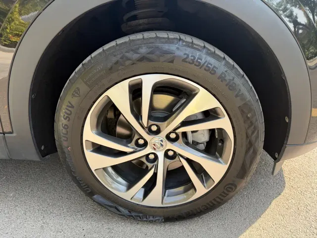 Buick Envision S — Фото автомобиля 4