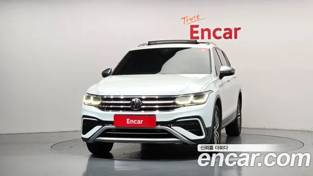 Volkswagen Tiguan — Фото автомобиля 3