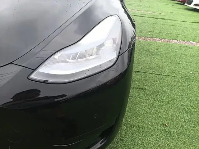 Tesla Model Y — Фото автомобиля 23