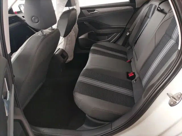 Volkswagen Sagitar — Фото автомобиля 12