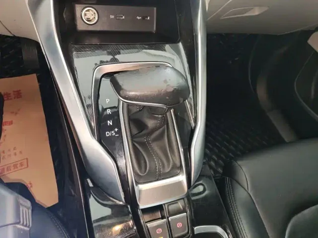 Maxus G50 — Фото автомобиля 13