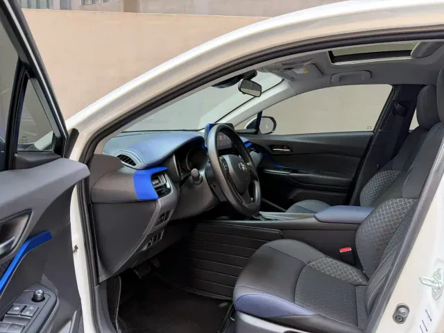 Toyota C-HR — Фото автомобиля 7