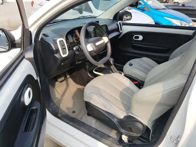 Roewe Kaiwei CLEVER 2021 302km Excellence Edition — Фото автомобиля 15
