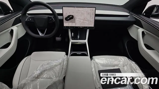 Tesla Model Y — Фото автомобиля 6