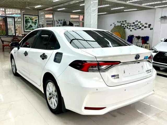 Toyota Corolla — Фото автомобиля 6