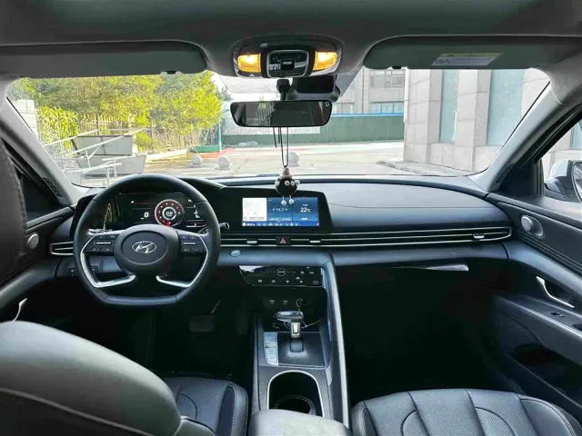 Hyundai Elantra — Фото автомобиля 6