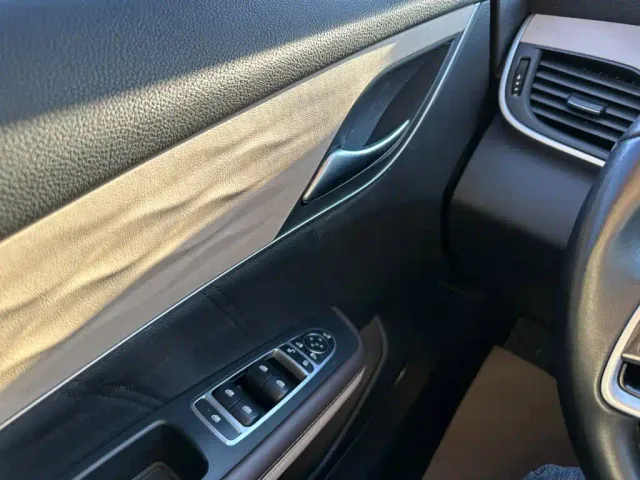 BYD Song MAX — Фото автомобиля 24