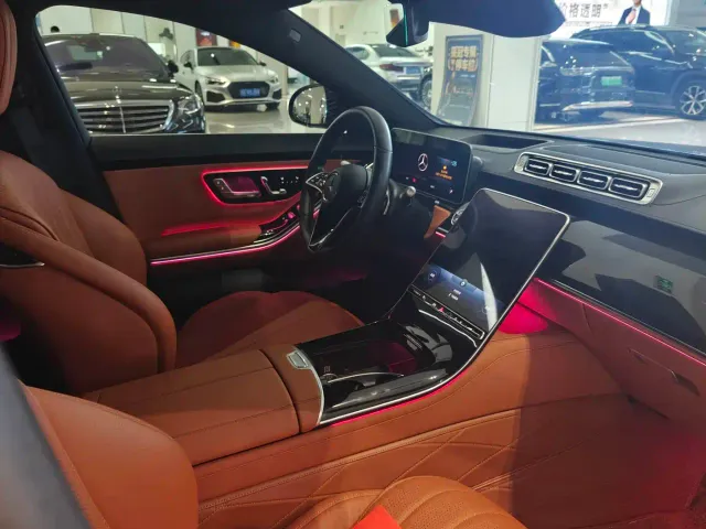 Mercedes-Benz S-Class — Фото автомобиля 12
