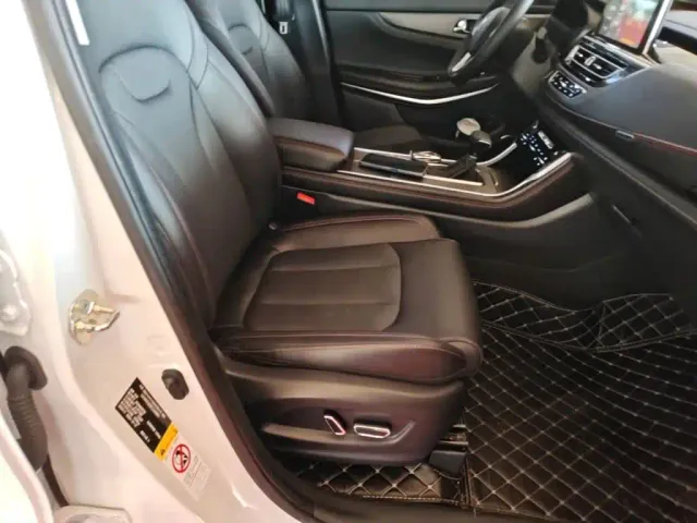 Changan CS75 — Фото автомобиля 24