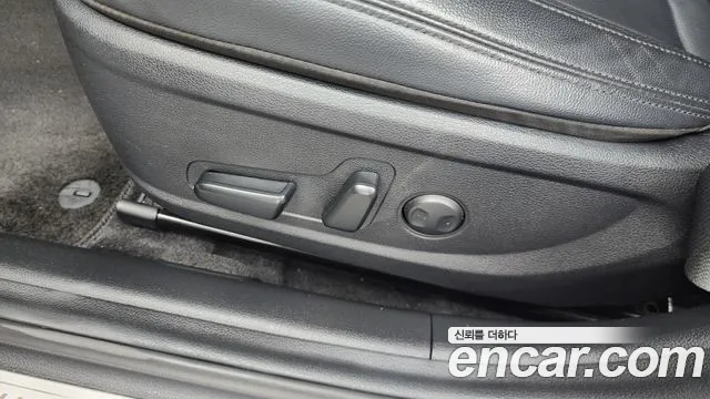 Hyundai Grandeur Новый Grandeur IG 3.0 LPi (Для проката) — Фото автомобиля 29